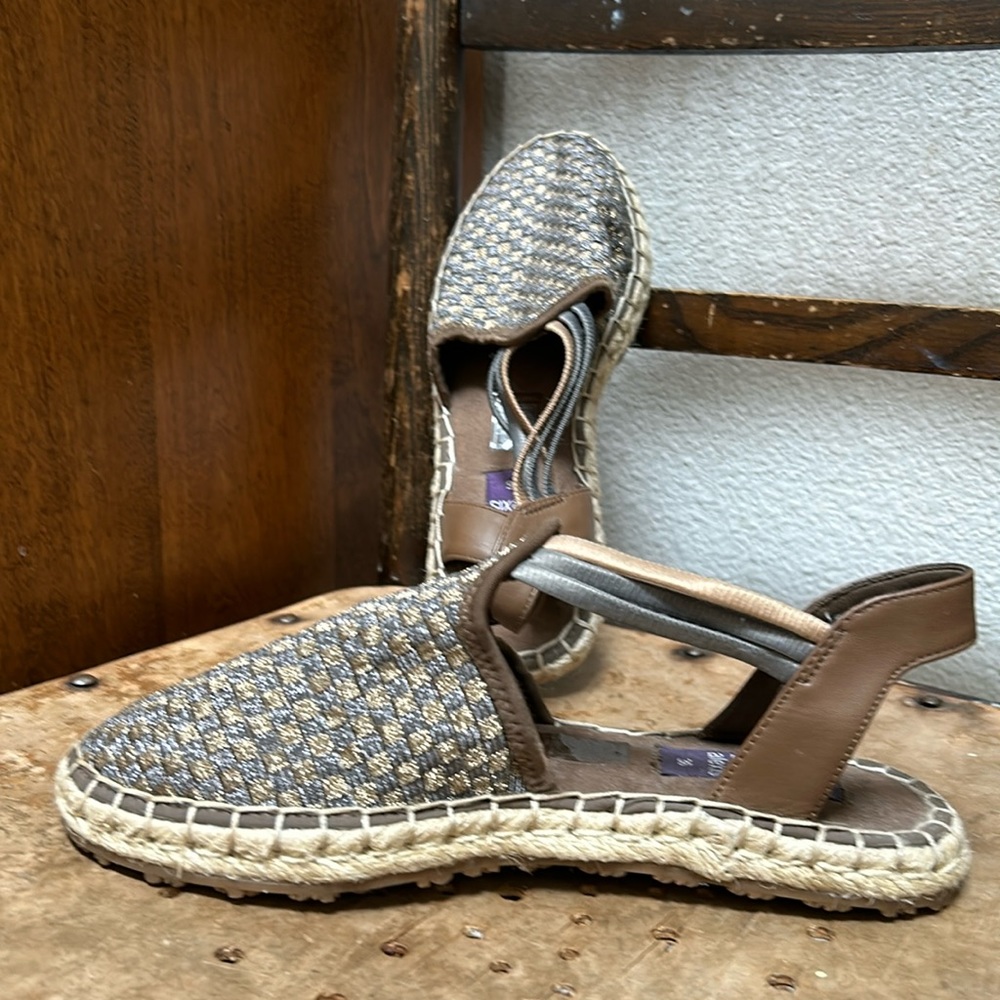 Espadrilles Women’s size 5